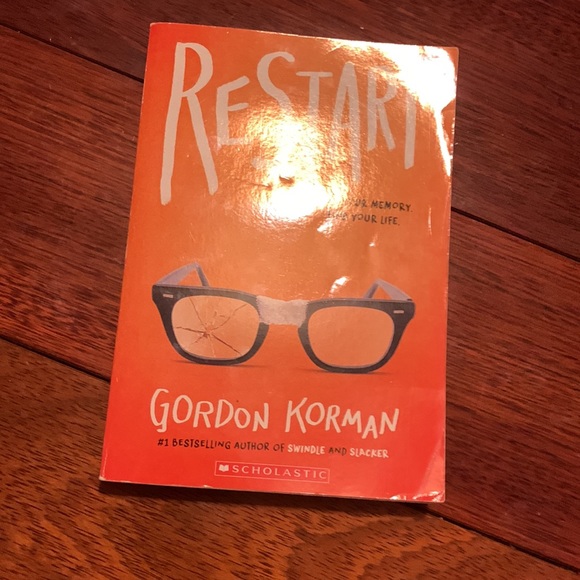 set of 3 gordon korman books - Picture 2 of 8